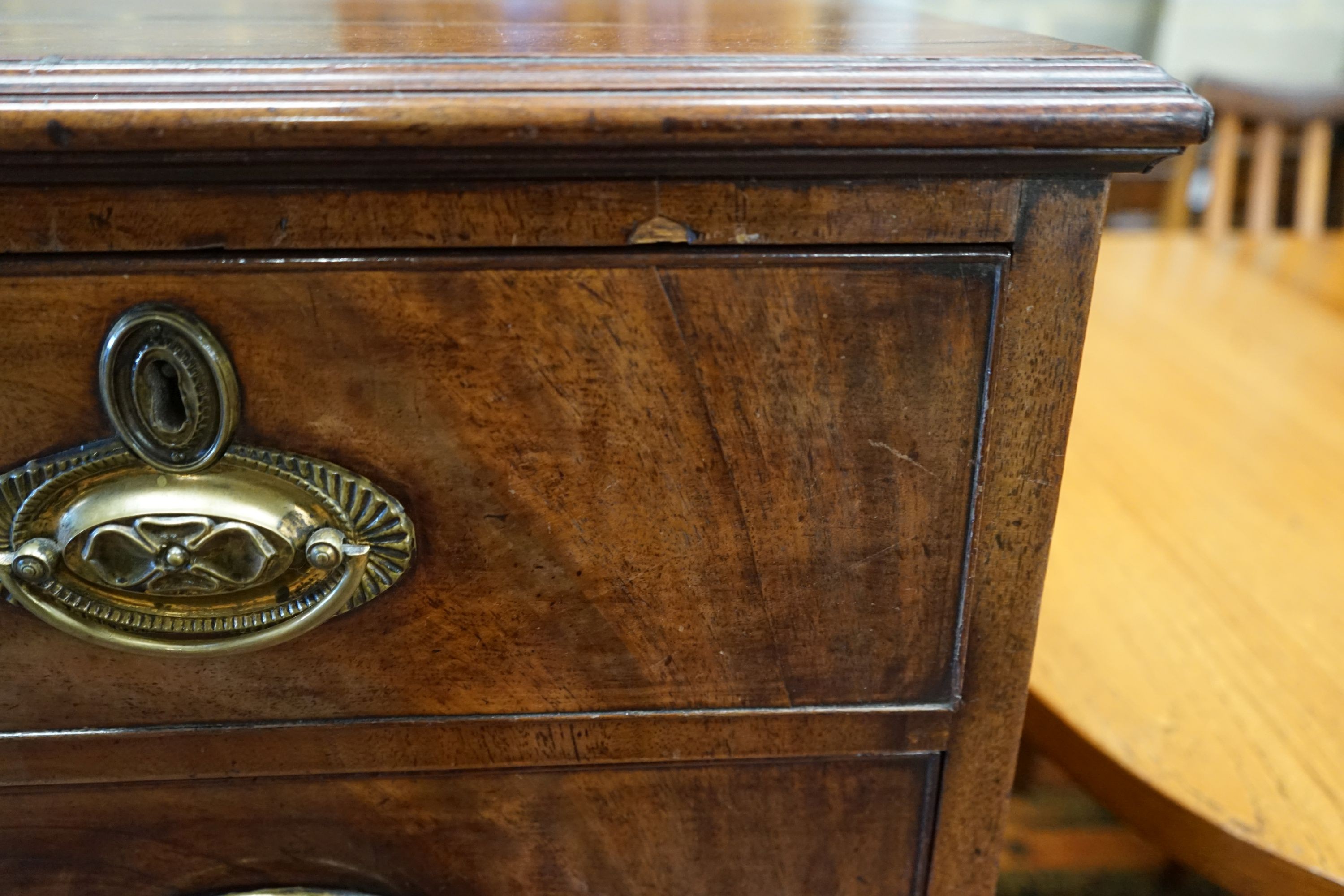 A George IV mahogany chest, width 100cm, depth 50cm, height 104cm